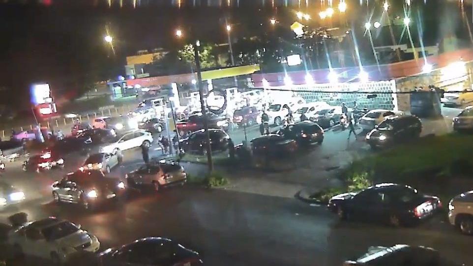 LMPD - POLICE SHOOTING 26 AND BROADWAY - 5-31-2020 2.jpg